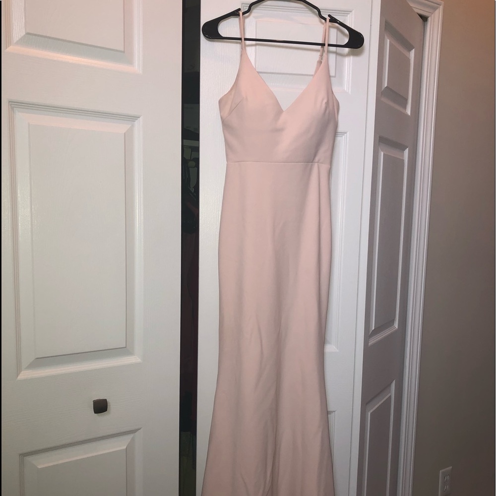 Beautiful peachy blushy pink gown!